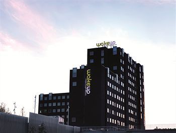 Hotel Front - Evening or Night